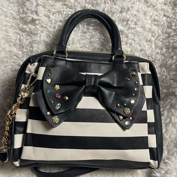 Betsey Johnson  Synthetic Black and White Striped Bow & studs accents satchel - Picture 11 of 13